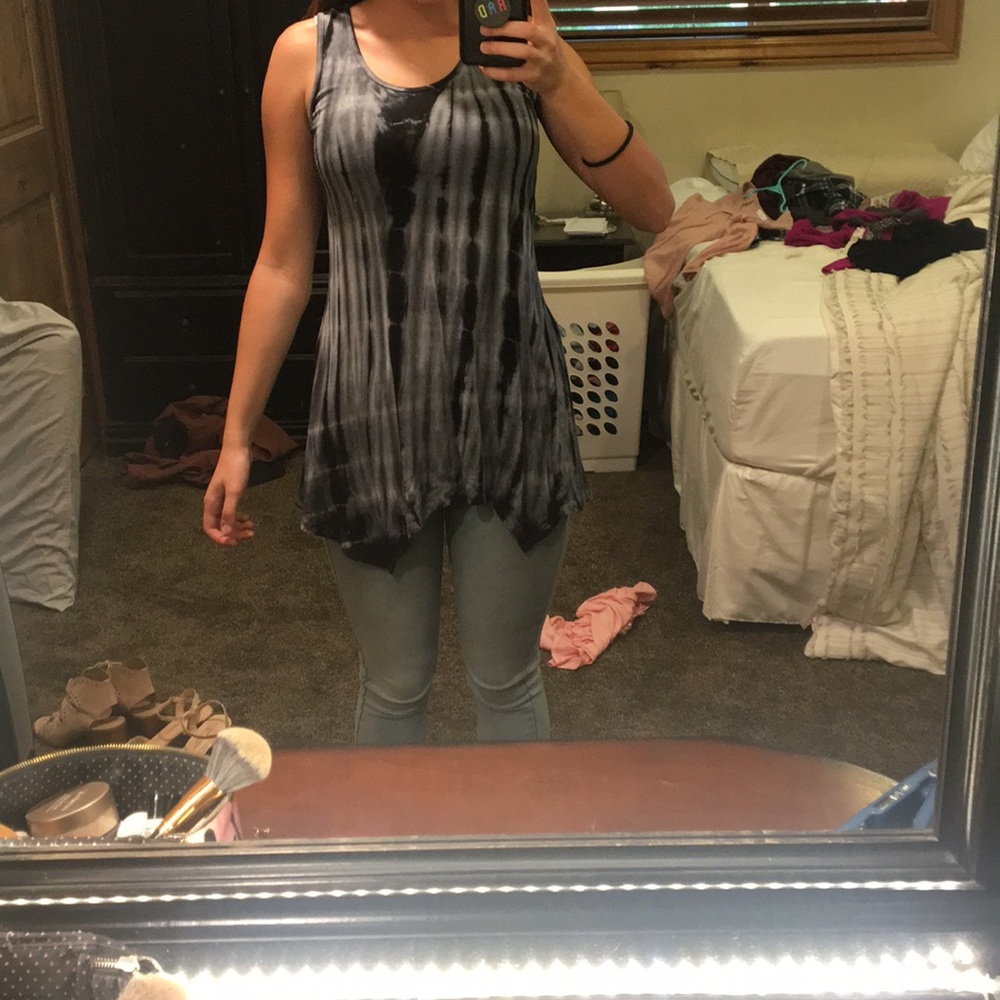 Long blue tie-dye tank top